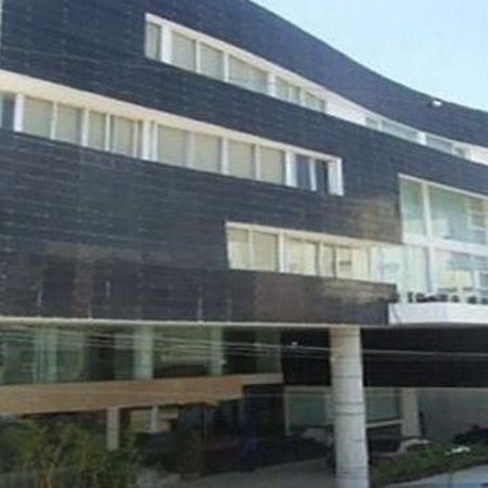 Hotel T.A.P. Gold Crest Bangalore Esterno foto