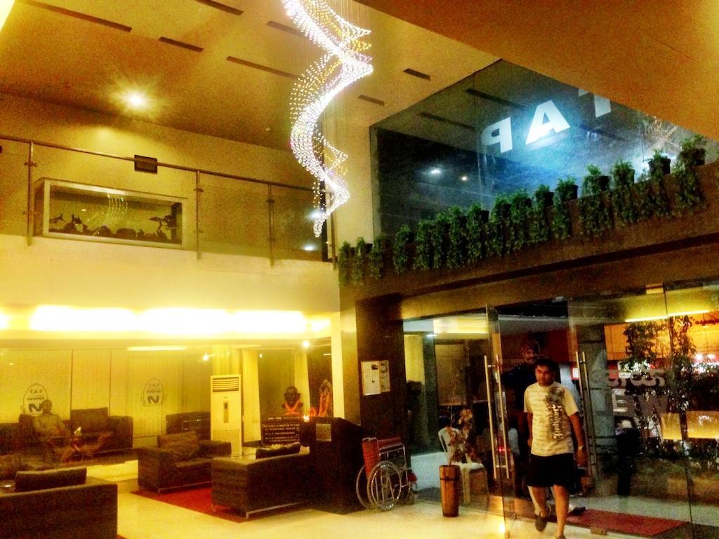 Hotel T.A.P. Gold Crest Bangalore Esterno foto