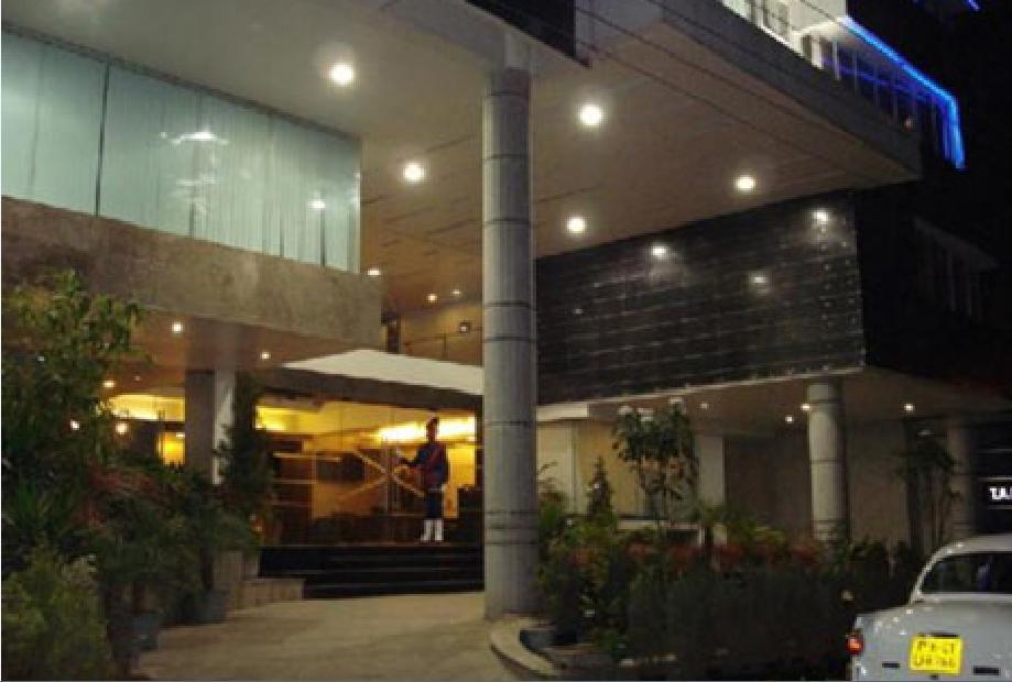 Hotel T.A.P. Gold Crest Bangalore Esterno foto